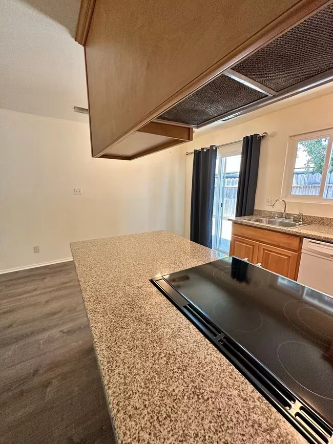 3985 Dunhill St Napa, CA 94558 photo 4