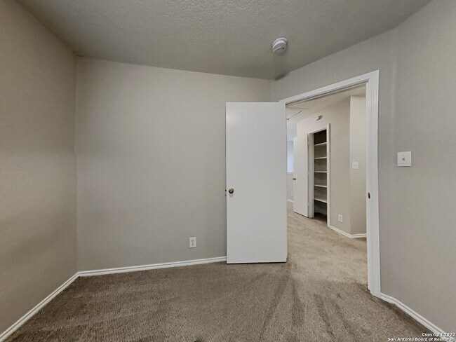 6631 Arbor Farm San Antonio, TX 78239 photo 5