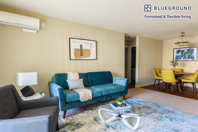 2147 Newhall St Santa Clara, CA 95050 photo 3