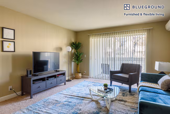 2147 Newhall St Santa Clara, CA 95050 photo 2