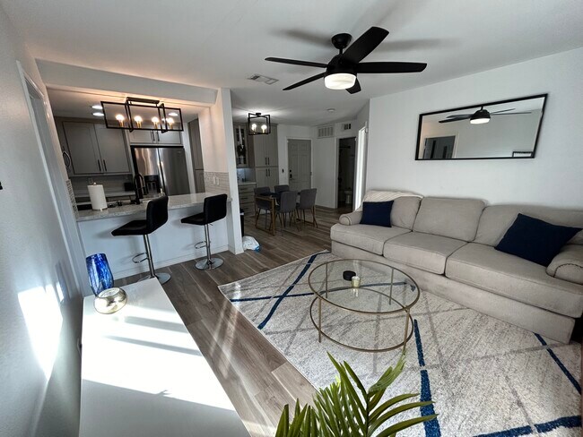 3078 Broadway San Diego, CA 92102 photo 2