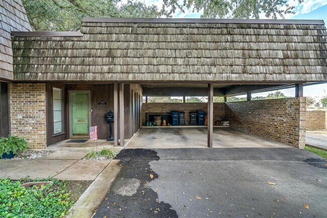 3025 Hulen Court, Fort Worth, TX 76109 photo 4