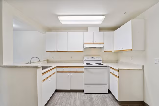 Woodlands At Forbes Lake Senior Affordable Apartments photo 3