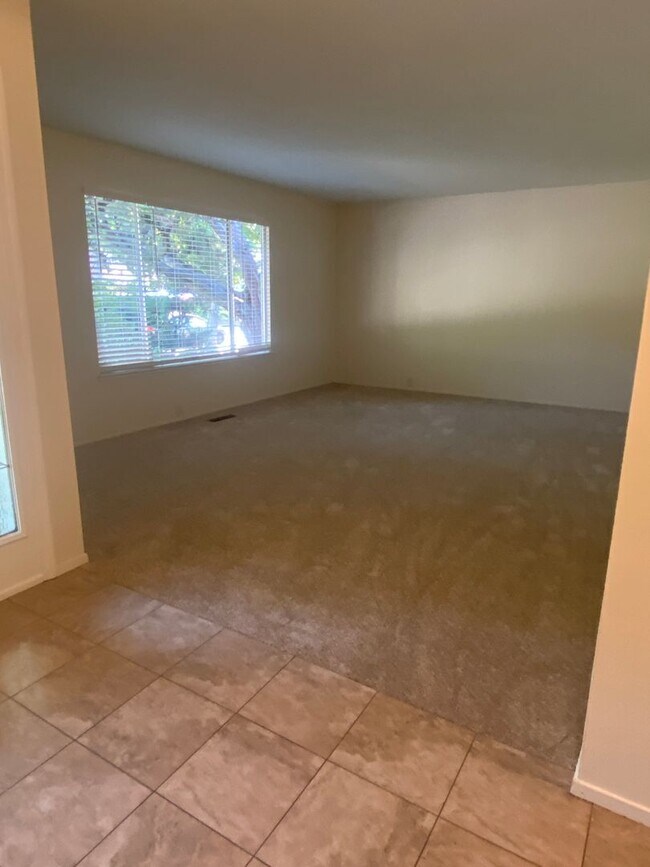 4653 Del Valle Pkwy Pleasanton, CA 94566 photo 5