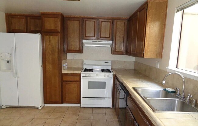 1266 Hartford Cir Fairfield, CA 94534 photo 4