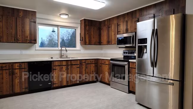 24410 Andorra Ct NE Kingston, WA 98346 photo 4