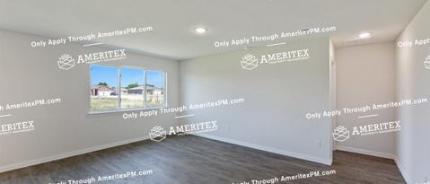 2922 Emma Ln photo 3