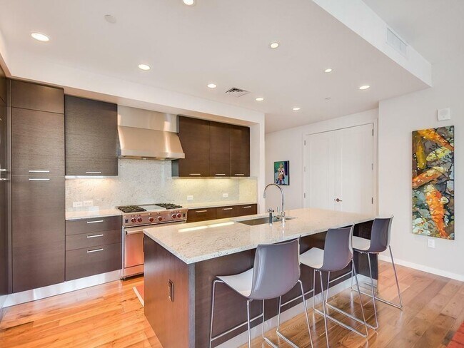 200 Congress Ave. Austin, TX 78701 photo 3