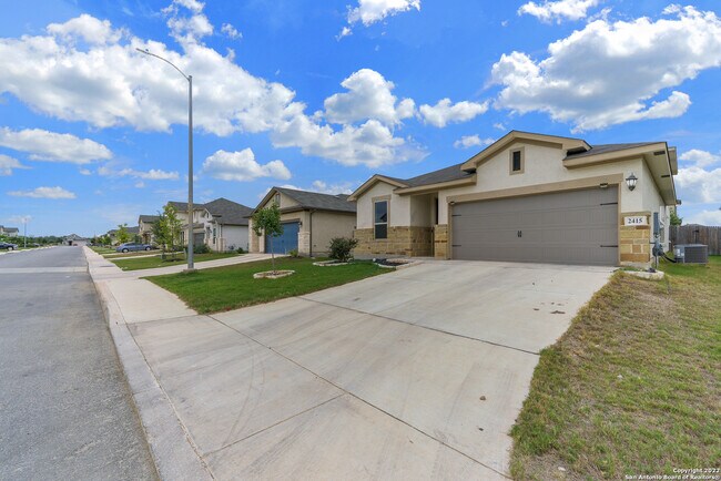 2415 Verona Wy San Antonio, TX 78259 photo 2