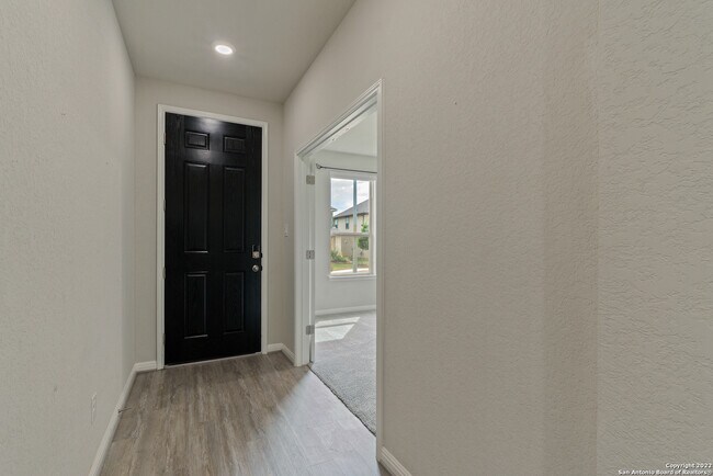 2415 Verona Wy San Antonio, TX 78259 photo 5