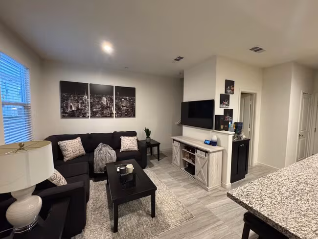 4137 Rio Azul Way Oceanside, CA 92057 photo 3