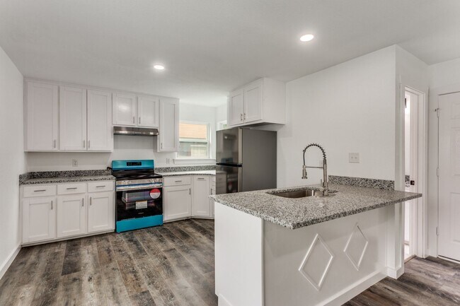 3303-3303 8th Ave Fort Worth, TX 76110 photo 5