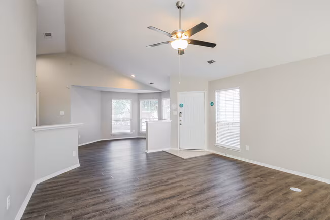 1125 Browntop St Crowley, TX 76036 photo 4