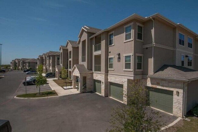 12105 TX-151 San Antonio, TX 78251 photo 2