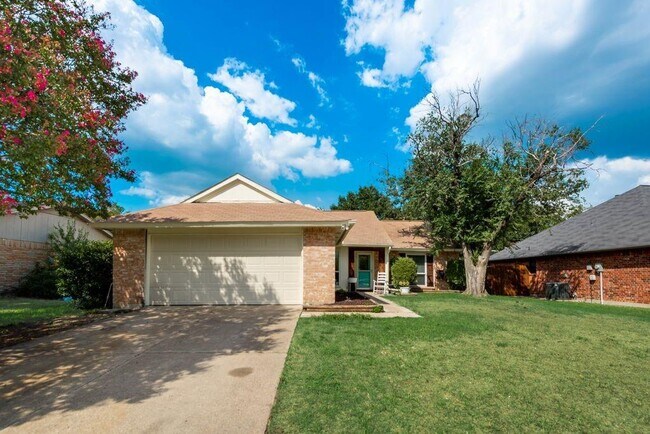 710 Bowie St Forney, TX 75126 photo 3