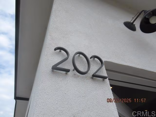 324 S Pardee St San Diego, CA 92113 photo 2