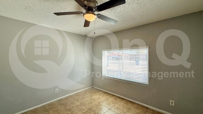 132 E Ingram St Mesa, AZ 85201 photo 5