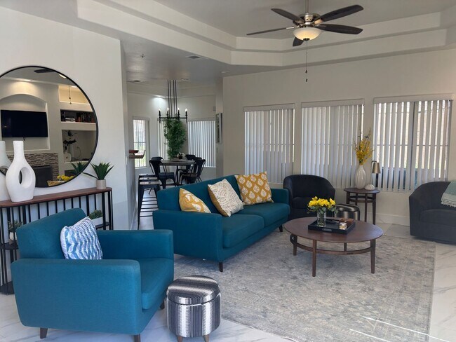 8245 E Bell Rd Scottsdale, AZ 85260 photo 3