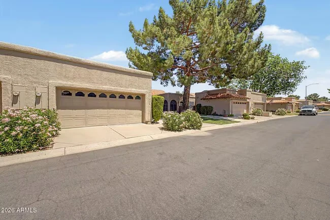 4106 E Sunnyside Dr Phoenix, AZ 85028 photo 3