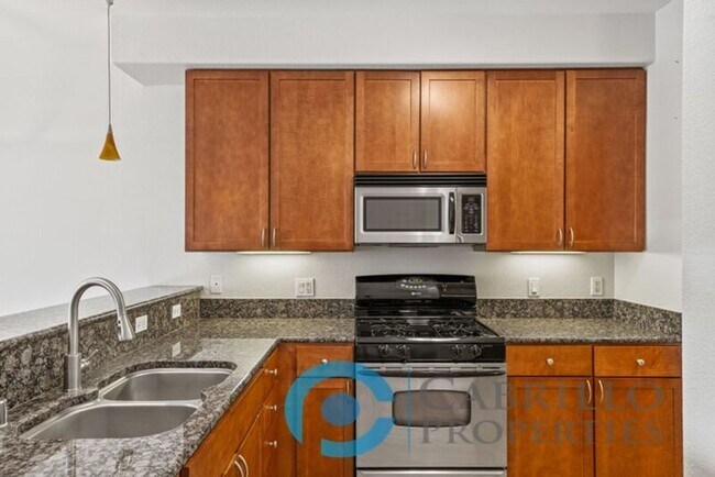 2330 1st Ave. San Diego, CA 92101 photo 3