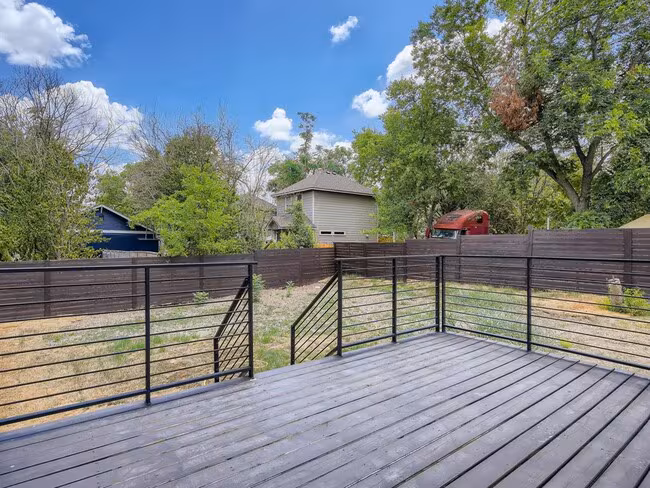 6919 Bethune Ave Austin, TX 78752 photo 5