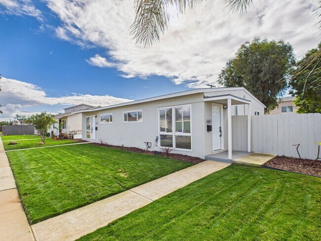 3257-59 Luna Ave San Diego, CA 92117 photo 4
