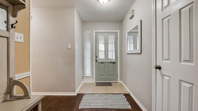 617 Main Street, Roanoke, TX 76262 photo 3