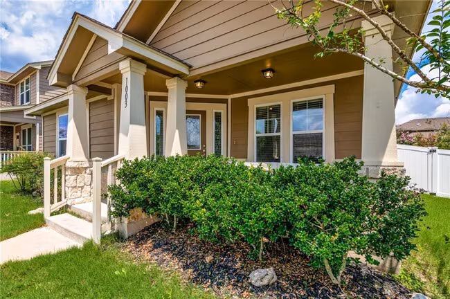 1003 Alamo Plaza Dr Cedar Park, TX 78613 photo 3