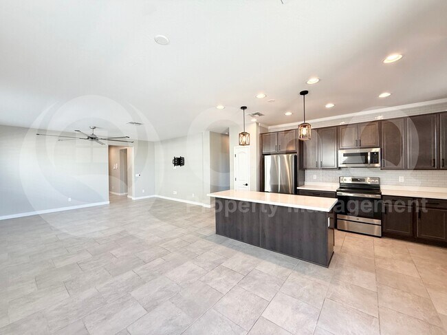 25538 North 144th Lane, Surprise, AZ 85387 photo 5