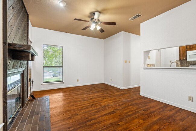 K633 - Park Place # 203 photo 3