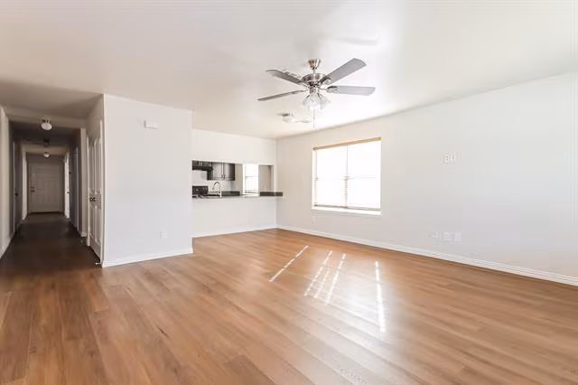 4712 Stokes St Dallas, TX 75216 photo 3