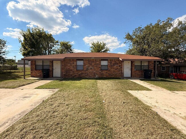 1105 Charisse St Killeen, TX 76543 photo 2