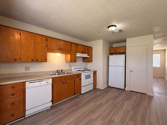 1105 Charisse St Killeen, TX 76543 photo 3
