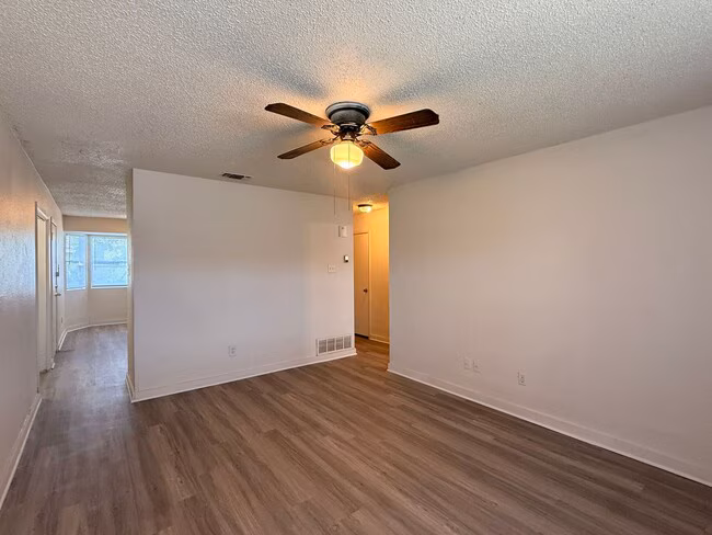 1105 Charisse St Killeen, TX 76543 photo 5