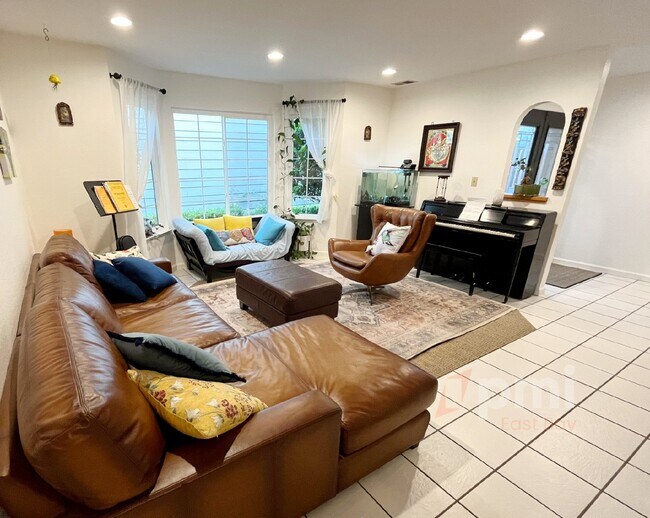980 Springview Cir San Ramon, CA 94583 photo 2