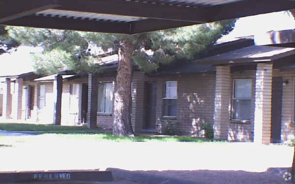 Stapley Terrace Apartments photo 4