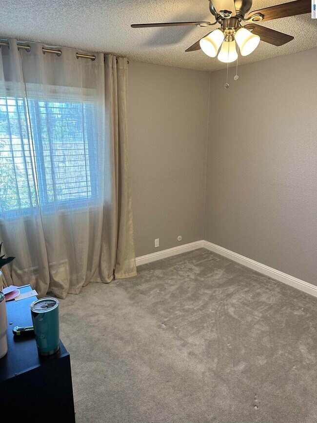 725 Auburn Pl Hayward, CA 94544 photo 5