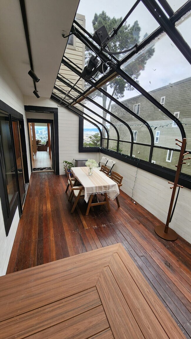 5155 Diamond Heights Blvd San Francisco, CA 94131 photo 3