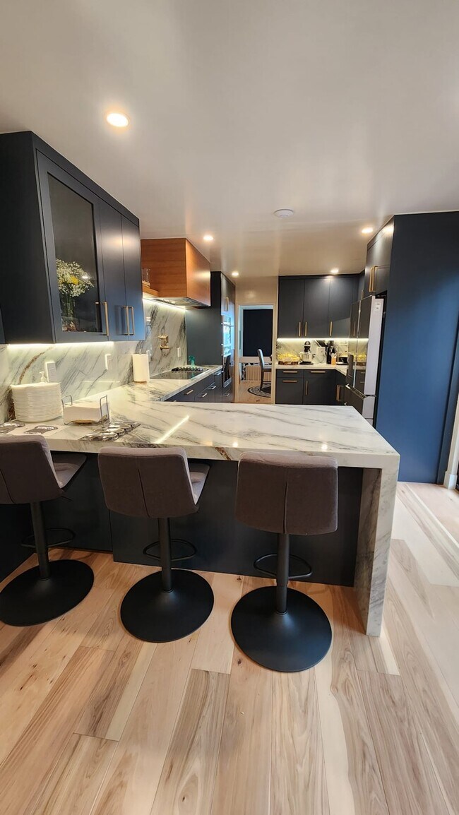 5155 Diamond Heights Blvd San Francisco, CA 94131 photo 5