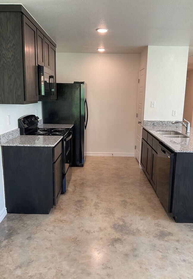 305 Agua Chiquita Ct Killeen, TX 76543 photo 3