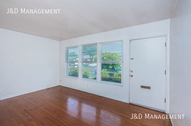 2231 Meade Ave San Diego, CA 92116 photo 2