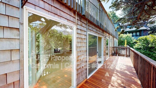 236 San Carlos Ave Sausalito, CA 94965 photo 2