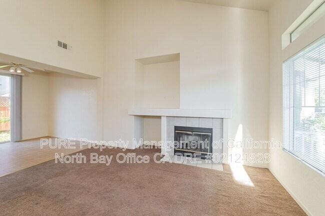 2150 Onyx Way Santa Rosa, CA 95404 photo 2