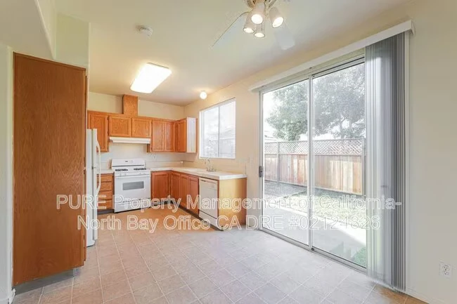 2150 Onyx Way Santa Rosa, CA 95404 photo 5