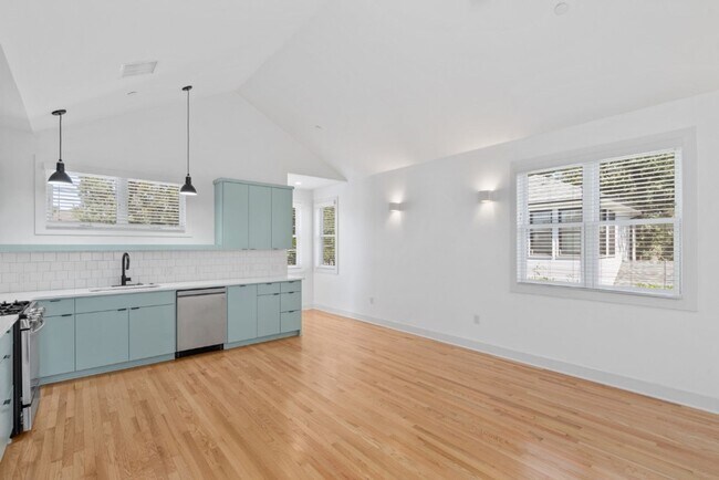4006 Avenue C Austin, TX 78751 photo 3