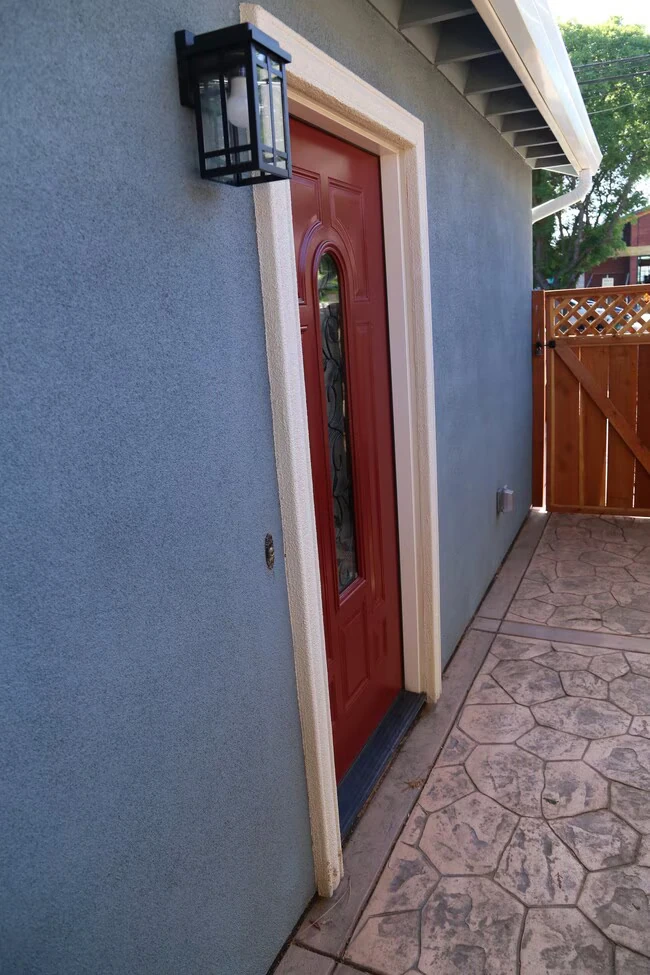 281 Oak St Mountain View, CA 94041 photo 2