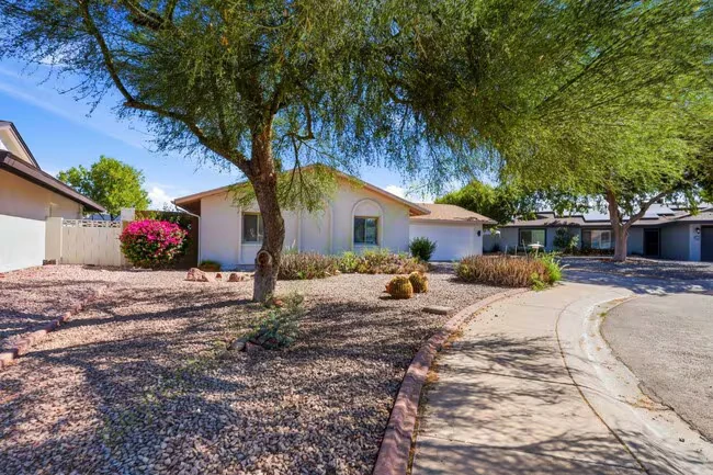 8608 E Whitton Ave Scottsdale, AZ 85251 photo 2