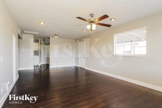 2016 W Whitton Ave Phoenix, AZ 85015 photo 5