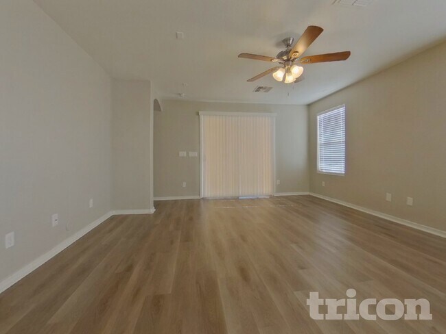 25760 W Valley View Dr Buckeye, AZ 85326 photo 4