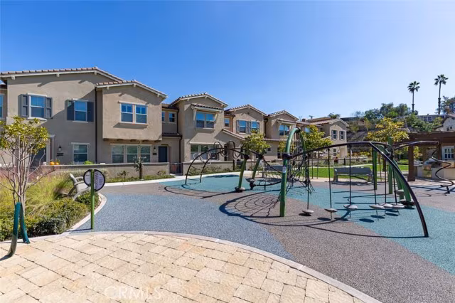 1095 Delpy View Point Vista, CA 92084 photo 4